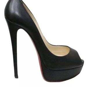 CHRISTIAN LOUBOUTIN Bianca Black Patent Leather Pl